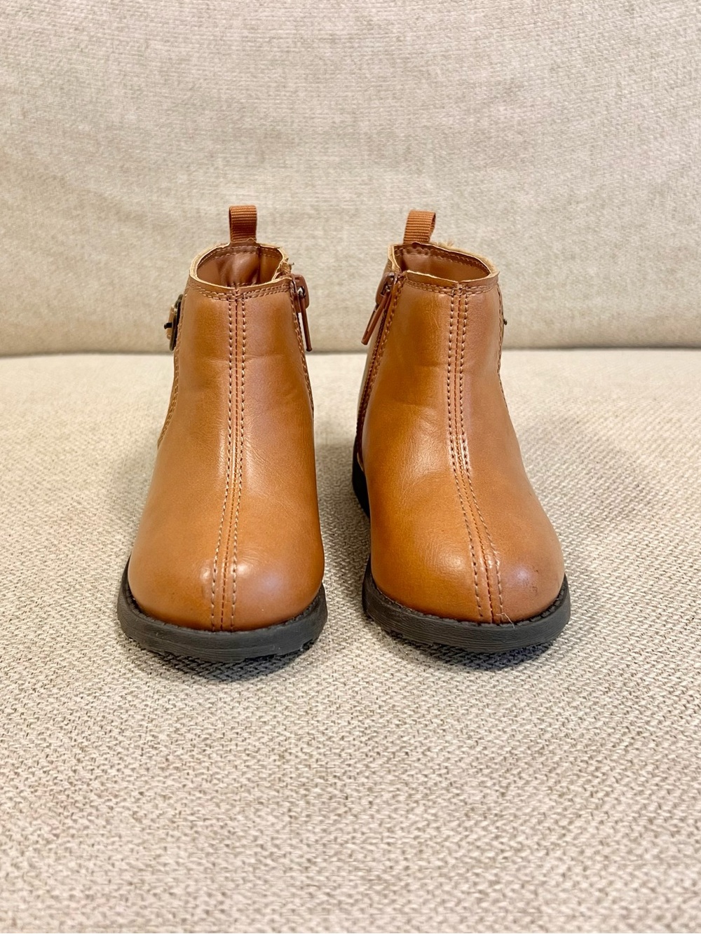 Carter’s LENA Size 6 Toddler Girls Brown Heart Buckle Ankle Boots EUC - Picture 4 of 9